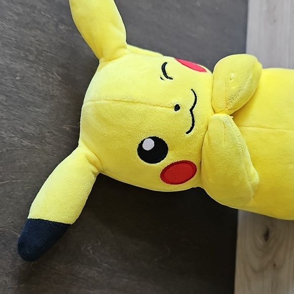 2022 Pokemon 8" Plush - Picture 2 of 9